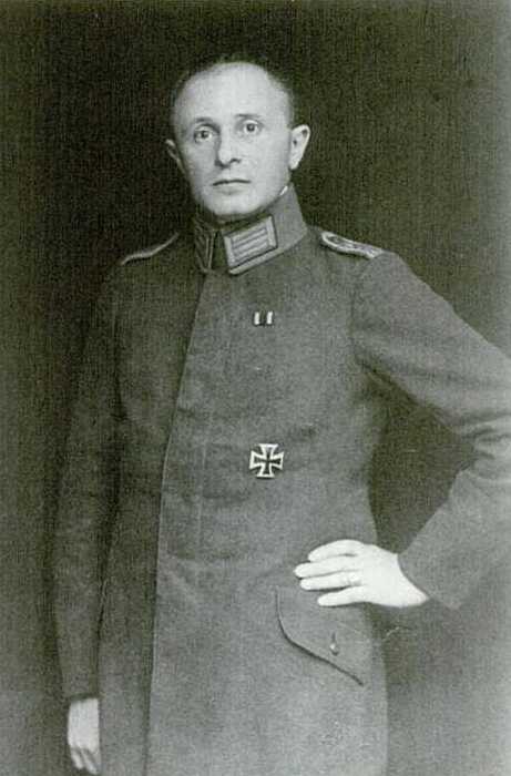 Paul Kuttner shortly after receiving the Iron Cross 1915 © Paul Kuttner jr/Stephen Kuttner, USA 