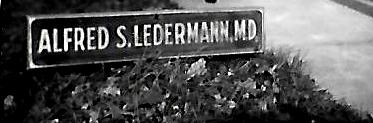 Nameplate in front of Sallo Ledermanns house in Salisbury