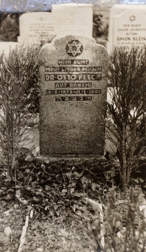 Grabstein für Otto Fleck, Jüdischer Friedhof Shanghai © Jüdisches Mu